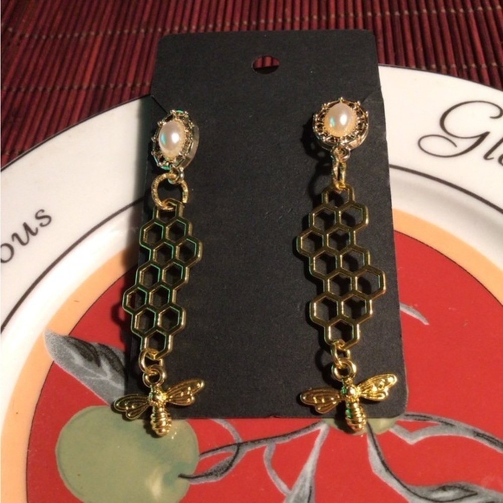 New GOLD HONEY COMB Bee earring.
